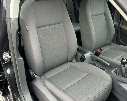 Черный Фольксваген Гольф, объемом двигателя 1.4 л и пробегом 187 тыс. км за 6500 $, фото 57 на Automoto.ua