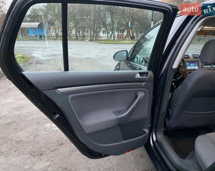 Чорний Фольксваген Гольф, об'ємом двигуна 1.6 л та пробігом 233 тис. км за 6800 $, фото 24 на Automoto.ua