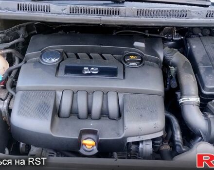 Черный Фольксваген Гольф, объемом двигателя 1.6 л и пробегом 143 тыс. км за 5900 $, фото 3 на Automoto.ua