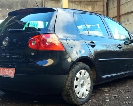 Черный Фольксваген Гольф, объемом двигателя 1.6 л и пробегом 200 тыс. км за 5300 $, фото 1 на Automoto.ua