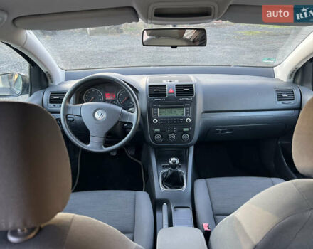 Чорний Фольксваген Гольф, об'ємом двигуна 1.6 л та пробігом 181 тис. км за 5899 $, фото 21 на Automoto.ua