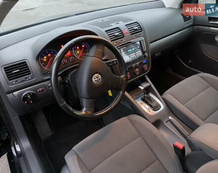 Чорний Фольксваген Гольф, об'ємом двигуна 1.6 л та пробігом 233 тис. км за 6800 $, фото 33 на Automoto.ua