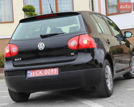 Чорний Фольксваген Гольф, об'ємом двигуна 1.6 л та пробігом 205 тис. км за 5690 $, фото 13 на Automoto.ua