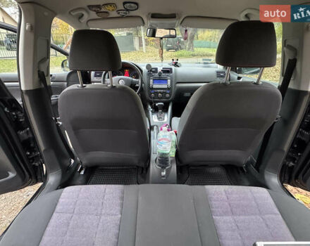 Чорний Фольксваген Гольф, об'ємом двигуна 1.9 л та пробігом 243 тис. км за 5800 $, фото 7 на Automoto.ua