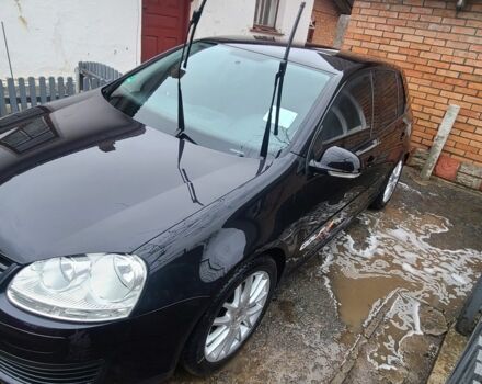 Черный Фольксваген Гольф, объемом двигателя 1.4 л и пробегом 220 тыс. км за 7000 $, фото 3 на Automoto.ua