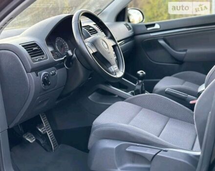 Черный Фольксваген Гольф, объемом двигателя 1.4 л и пробегом 220 тыс. км за 7000 $, фото 8 на Automoto.ua