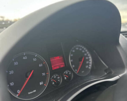 Черный Фольксваген Гольф, объемом двигателя 1.4 л и пробегом 234 тыс. км за 4500 $, фото 6 на Automoto.ua