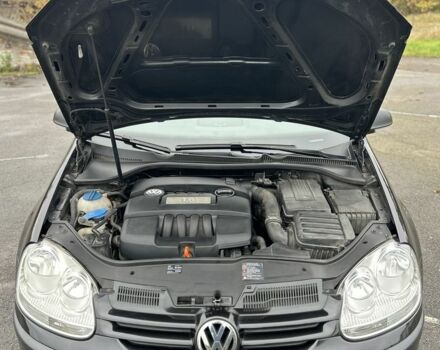 Черный Фольксваген Гольф, объемом двигателя 0 л и пробегом 243 тыс. км за 5750 $, фото 5 на Automoto.ua