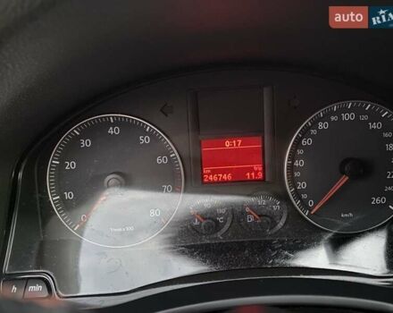 Черный Фольксваген Гольф, объемом двигателя 1.6 л и пробегом 246 тыс. км за 5200 $, фото 15 на Automoto.ua