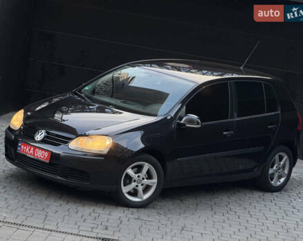 Черный Фольксваген Гольф, объемом двигателя 1.6 л и пробегом 190 тыс. км за 5350 $, фото 1 на Automoto.ua