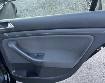 Чорний Фольксваген Гольф, об'ємом двигуна 1.6 л та пробігом 181 тис. км за 5899 $, фото 13 на Automoto.ua