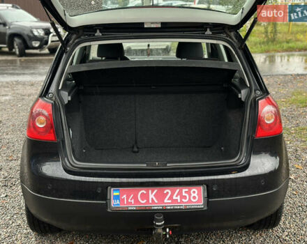 Черный Фольксваген Гольф, объемом двигателя 1.6 л и пробегом 221 тыс. км за 6600 $, фото 38 на Automoto.ua