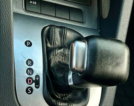 Черный Фольксваген Гольф, объемом двигателя 1.6 л и пробегом 209 тыс. км за 6300 $, фото 14 на Automoto.ua