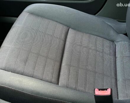 Чорний Фольксваген Гольф, об'ємом двигуна 1.6 л та пробігом 255 тис. км за 4990 $, фото 19 на Automoto.ua