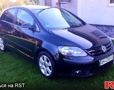 Черный Фольксваген Гольф, объемом двигателя 1.6 л и пробегом 143 тыс. км за 5900 $, фото 4 на Automoto.ua