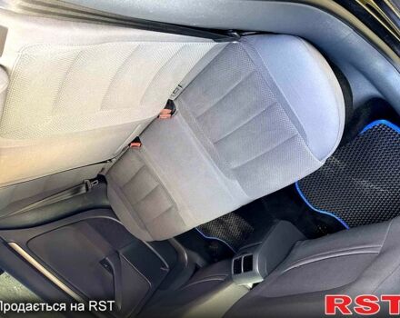 Черный Фольксваген Гольф, объемом двигателя 2 л и пробегом 233 тыс. км за 6200 $, фото 11 на Automoto.ua