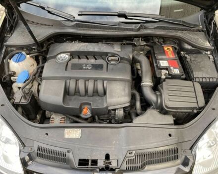 Черный Фольксваген Гольф, объемом двигателя 1.6 л и пробегом 194 тыс. км за 6000 $, фото 7 на Automoto.ua