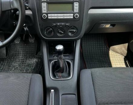 Чорний Фольксваген Гольф, об'ємом двигуна 1.4 л та пробігом 257 тис. км за 6100 $, фото 16 на Automoto.ua