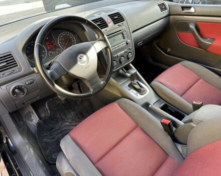 Черный Фольксваген Гольф, объемом двигателя 1.6 л и пробегом 207 тыс. км за 6700 $, фото 9 на Automoto.ua