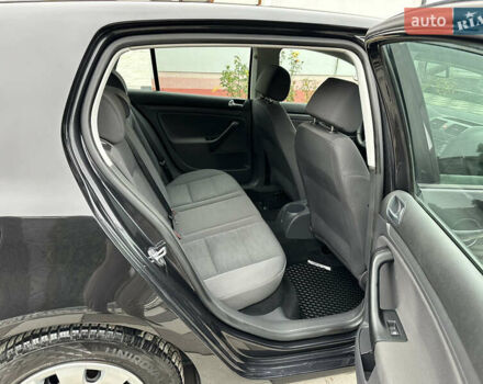 Черный Фольксваген Гольф, объемом двигателя 1.4 л и пробегом 187 тыс. км за 6500 $, фото 50 на Automoto.ua