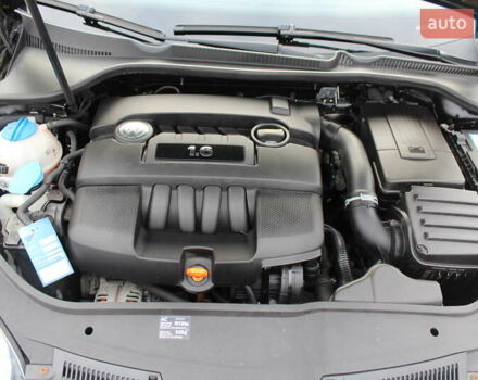 Чорний Фольксваген Гольф, об'ємом двигуна 1.6 л та пробігом 205 тис. км за 5690 $, фото 87 на Automoto.ua