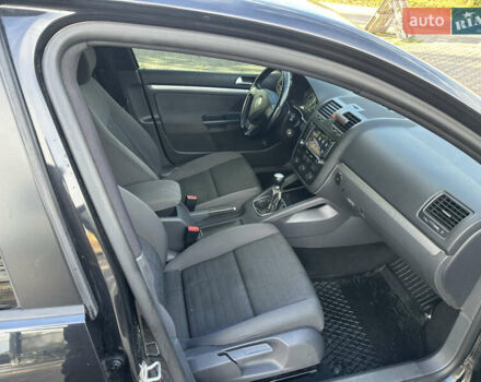 Черный Фольксваген Гольф, объемом двигателя 1.9 л и пробегом 320 тыс. км за 5800 $, фото 23 на Automoto.ua