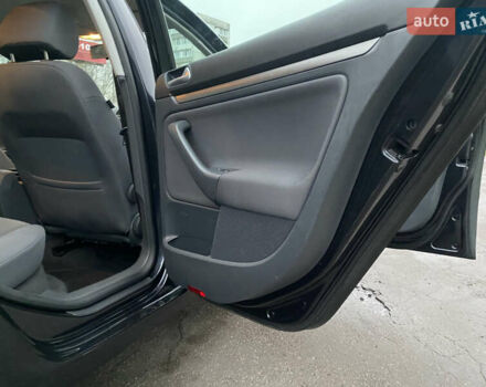 Чорний Фольксваген Гольф, об'ємом двигуна 1.6 л та пробігом 233 тис. км за 6800 $, фото 20 на Automoto.ua