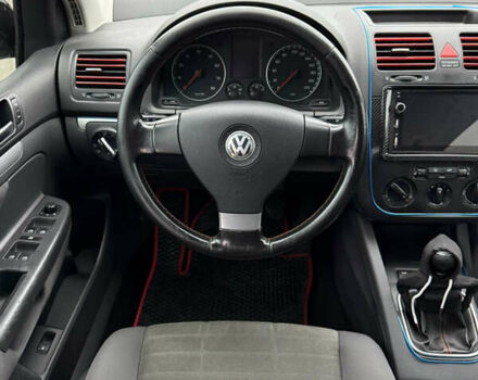 Черный Фольксваген Гольф, объемом двигателя 1.39 л и пробегом 260 тыс. км за 4999 $, фото 13 на Automoto.ua