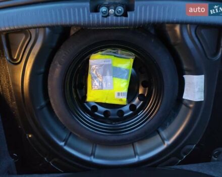 Черный Фольксваген Гольф, объемом двигателя 1.6 л и пробегом 250 тыс. км за 7500 $, фото 13 на Automoto.ua