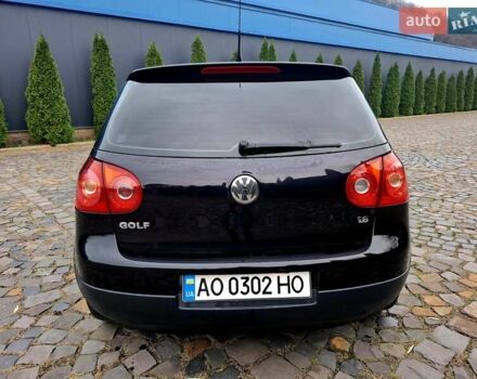 Черный Фольксваген Гольф, объемом двигателя 1.6 л и пробегом 219 тыс. км за 6400 $, фото 26 на Automoto.ua