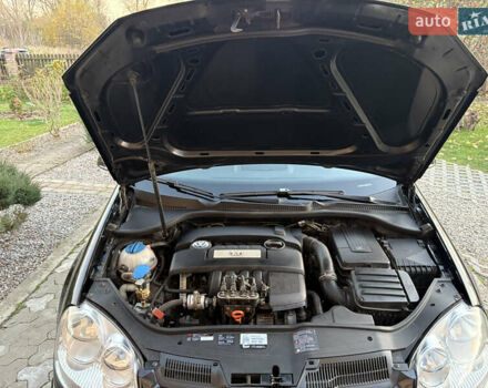 Черный Фольксваген Гольф, объемом двигателя 1.6 л и пробегом 240 тыс. км за 6150 $, фото 34 на Automoto.ua