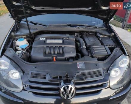 Черный Фольксваген Гольф, объемом двигателя 1.6 л и пробегом 250 тыс. км за 7500 $, фото 11 на Automoto.ua