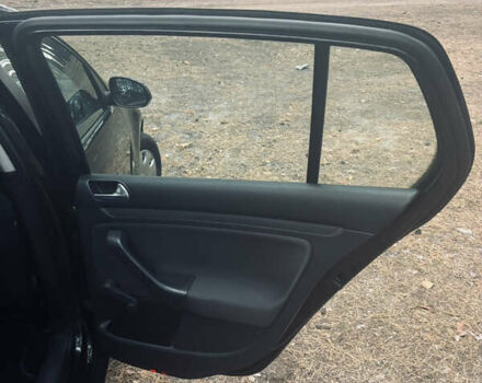 Черный Фольксваген Гольф, объемом двигателя 1.4 л и пробегом 268 тыс. км за 5650 $, фото 14 на Automoto.ua