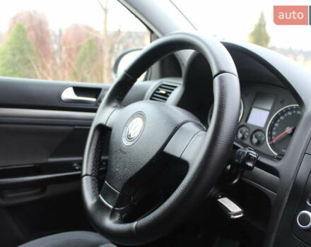 Чорний Фольксваген Гольф, об'ємом двигуна 1.6 л та пробігом 205 тис. км за 5690 $, фото 80 на Automoto.ua