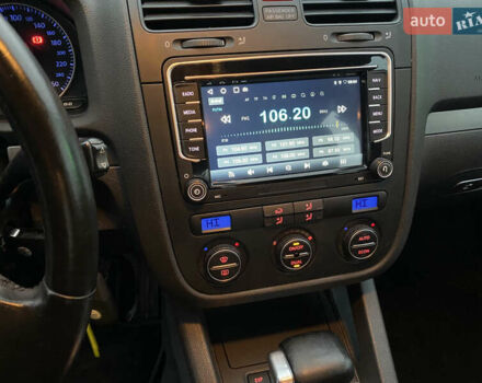 Чорний Фольксваген Гольф, об'ємом двигуна 1.6 л та пробігом 233 тис. км за 6800 $, фото 31 на Automoto.ua