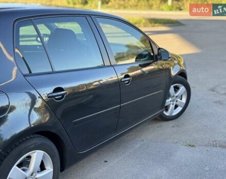 Черный Фольксваген Гольф, объемом двигателя 1.6 л и пробегом 258 тыс. км за 5950 $, фото 8 на Automoto.ua