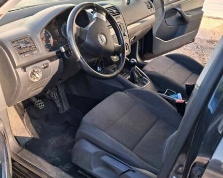 Чорний Фольксваген Гольф, об'ємом двигуна 1.39 л та пробігом 230 тис. км за 5200 $, фото 5 на Automoto.ua