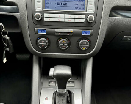 Чорний Фольксваген Гольф, об'ємом двигуна 1.4 л та пробігом 142 тис. км за 7799 $, фото 24 на Automoto.ua