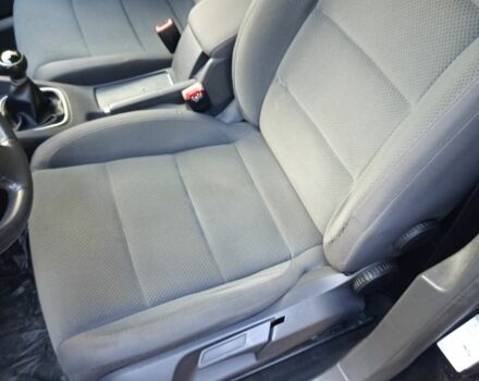 Черный Фольксваген Гольф, объемом двигателя 1.6 л и пробегом 200 тыс. км за 5300 $, фото 8 на Automoto.ua