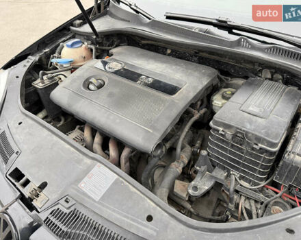 Черный Фольксваген Гольф, объемом двигателя 1.39 л и пробегом 260 тыс. км за 4999 $, фото 18 на Automoto.ua