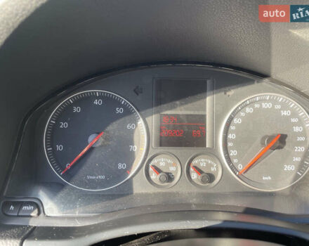 Черный Фольксваген Гольф, объемом двигателя 1.6 л и пробегом 209 тыс. км за 6300 $, фото 9 на Automoto.ua