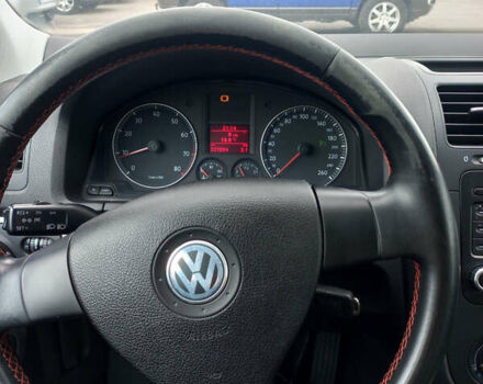 Чорний Фольксваген Гольф, об'ємом двигуна 1.6 л та пробігом 207 тис. км за 5400 $, фото 5 на Automoto.ua