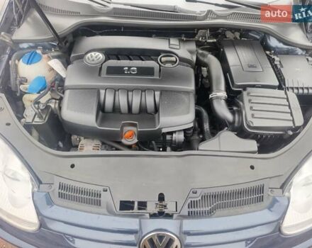 Черный Фольксваген Гольф, объемом двигателя 1.6 л и пробегом 202 тыс. км за 5999 $, фото 21 на Automoto.ua