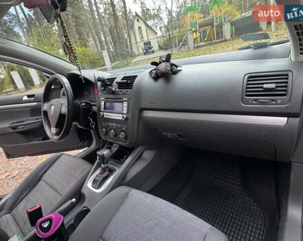 Чорний Фольксваген Гольф, об'ємом двигуна 1.9 л та пробігом 243 тис. км за 5800 $, фото 5 на Automoto.ua