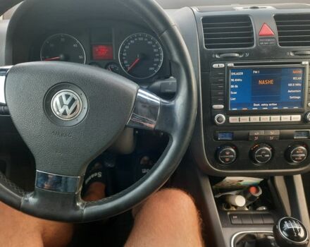 Черный Фольксваген Гольф, объемом двигателя 2 л и пробегом 350 тыс. км за 2500 $, фото 8 на Automoto.ua