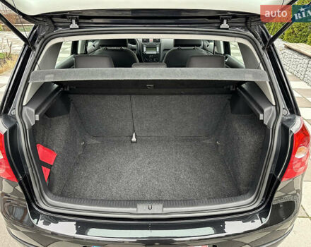 Черный Фольксваген Гольф, объемом двигателя 1.4 л и пробегом 187 тыс. км за 6500 $, фото 42 на Automoto.ua