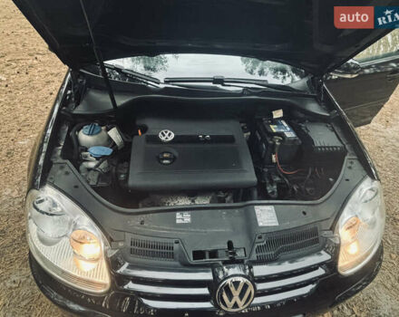 Черный Фольксваген Гольф, объемом двигателя 1.4 л и пробегом 268 тыс. км за 5650 $, фото 41 на Automoto.ua