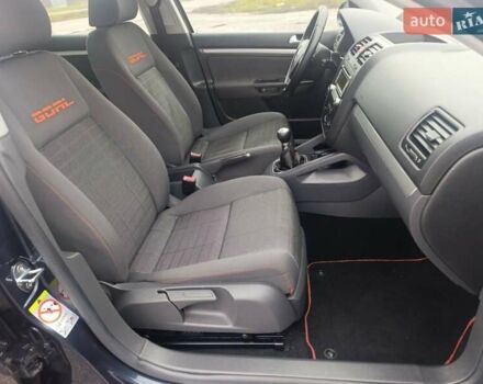 Черный Фольксваген Гольф, объемом двигателя 1.6 л и пробегом 202 тыс. км за 5999 $, фото 3 на Automoto.ua