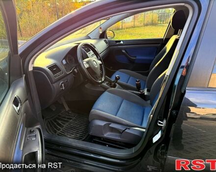 Чорний Фольксваген Гольф, об'ємом двигуна 1.6 л та пробігом 200 тис. км за 5500 $, фото 3 на Automoto.ua