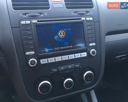 Чорний Фольксваген Гольф, об'ємом двигуна 1.6 л та пробігом 198 тис. км за 5850 $, фото 28 на Automoto.ua